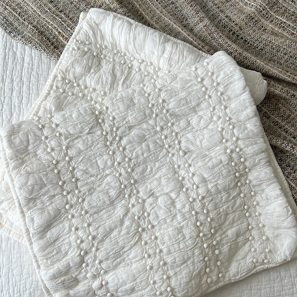 Pottery Barn Bedding Pottery Barn King Shams Set Of Two Poshmark